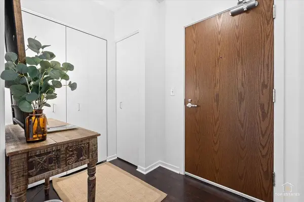 7753 Van Buren ST #303, Forest Park, IL 60130