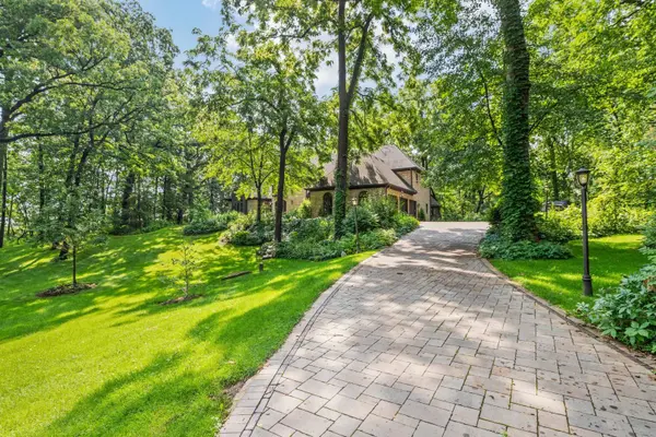41W087 Highwood CT