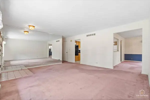 1420 N Hickory AVE, Arlington Heights, IL 60004
