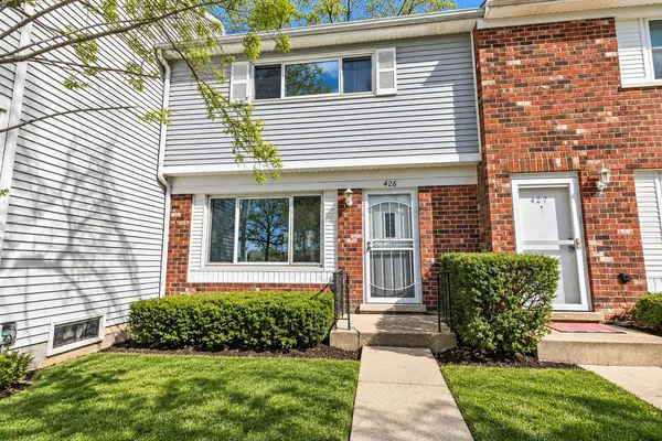 426 Greentree LN