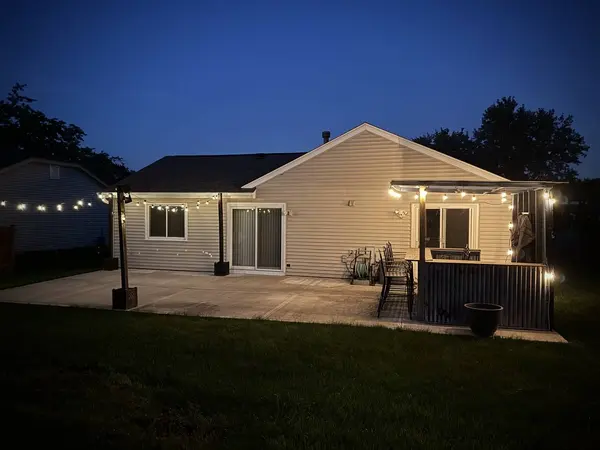 182 Hastings Mill RD, Streamwood, IL 60107