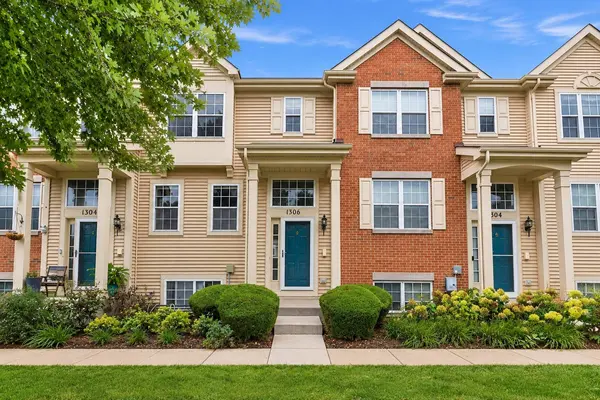 1306 Shamrock LN