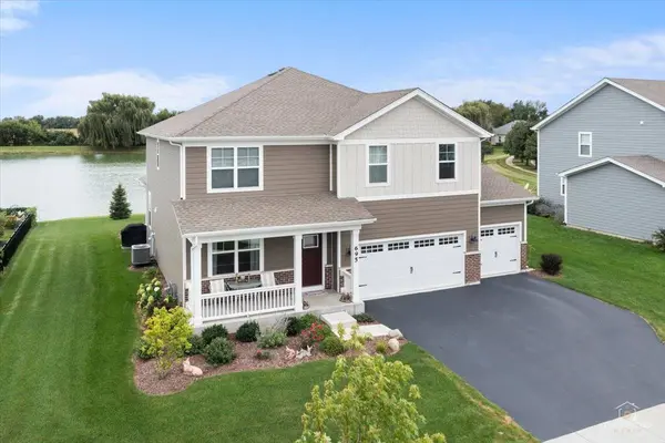 695 Kentshire CIR, Elgin, IL 60124