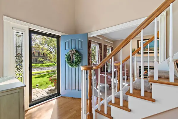 924 Merrill New RD, Sugar Grove, IL 60554