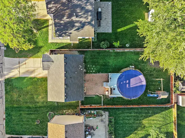 637 Tahoe CT, Carol Stream, IL 60188