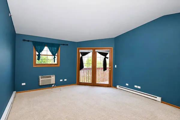 551 Leah LN #3C, Woodstock, IL 60098