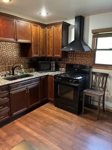 1040 Larkdale ROW, Wauconda, IL 60084