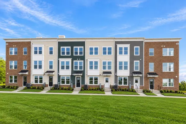 2675 Pratt CT