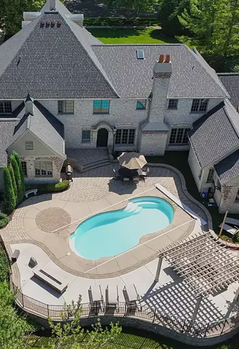 How the Sarah Leonard Team Sells Homes FAST in Chicagoland — No Matter the Market