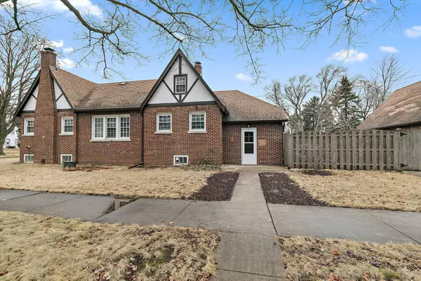 519 Westmoreland AVE, Waukegan, IL 60085