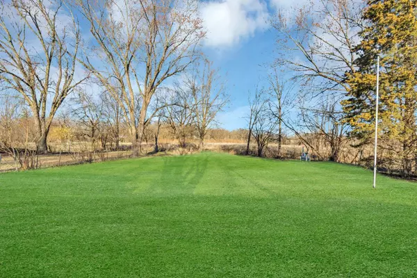 714 S Oltendorf RD, Streamwood, IL 60107