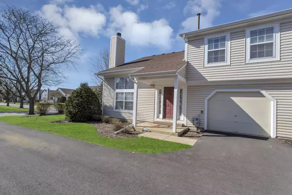 189 Hazelnut DR, Streamwood, IL 60107