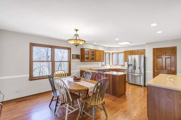 500 HIGHLAND AVE, Algonquin, IL 60102