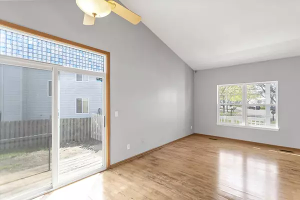 321 Ramsey DR, Romeoville, IL 60446