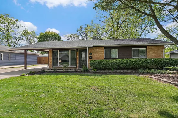 710 Olive ST, Hoffman Estates, IL 60169