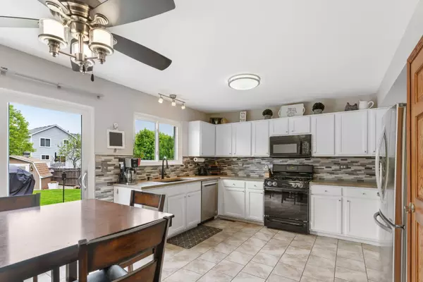 4305 Anthony LN, Plainfield, IL 60586