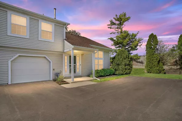 129 Hazelnut DR, Streamwood, IL 60107