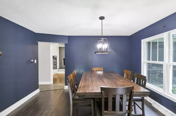 2S579 Partridge RD, Batavia, IL 60510