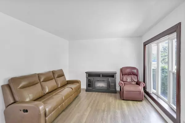 3162 Norwood CT, Streamwood, IL 60107