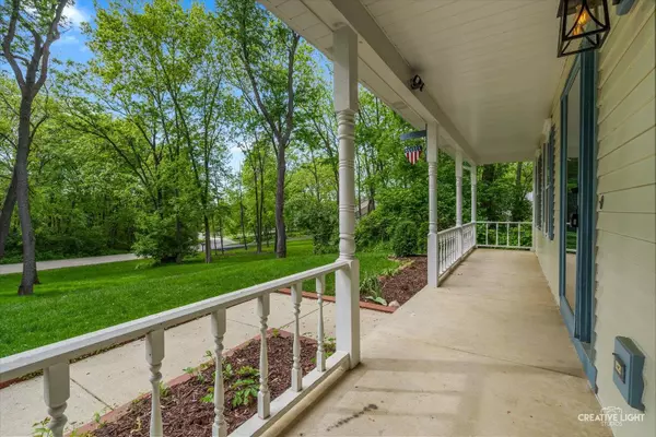 4N929 Black Willow DR, St. Charles, IL 60175