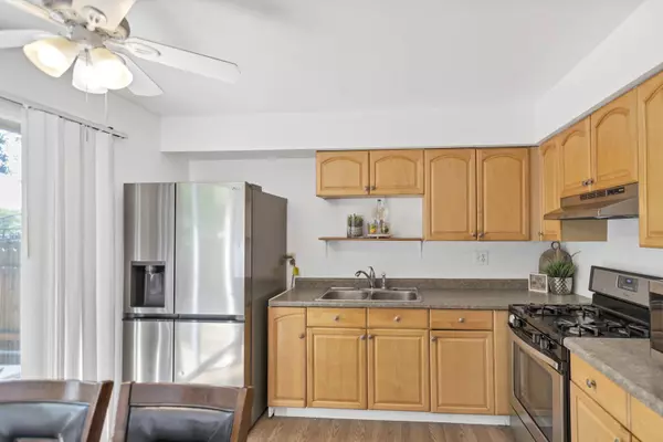 3162 Norwood CT, Streamwood, IL 60107