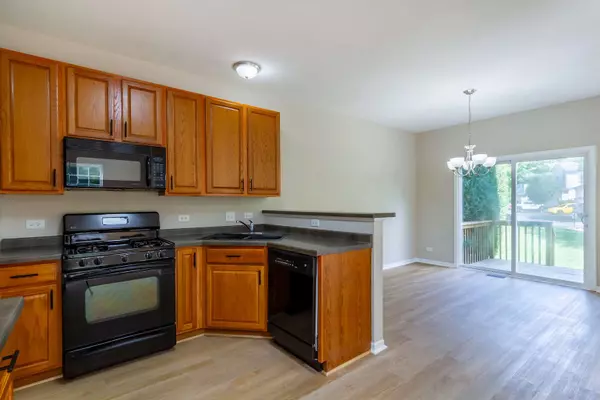 533 TELLURIDE DR, Gilberts, IL 60136