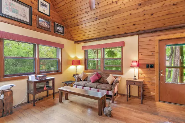 25561 S Pinewood LN, Monee, IL 60449