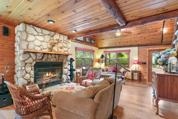 25561 S Pinewood LN, Monee, IL 60449