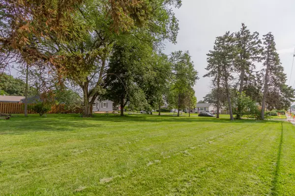 110 N Chase AVE, Bartlett, IL 60103