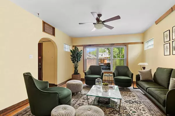 6145 W Grace ST, Chicago, IL 60634