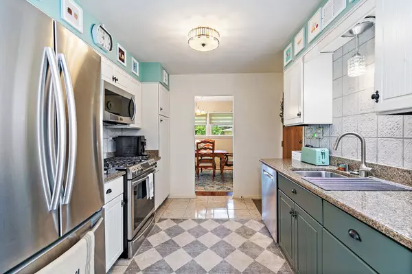 222 Dulles RD, Des Plaines, IL 60016