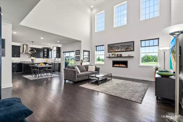 3578 Doral DR, Elgin, IL 60124