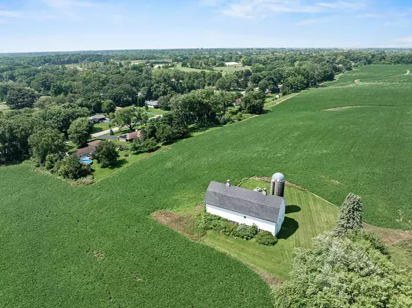 35W225 Crescent DR, Dundee, IL 60118