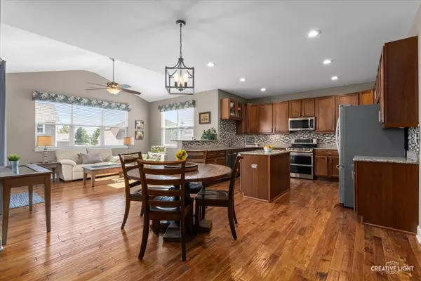 3468 Gallant Fox DR, Elgin, IL 60124