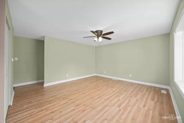 1806 E Sauk TRL, Sauk Village, IL 60411