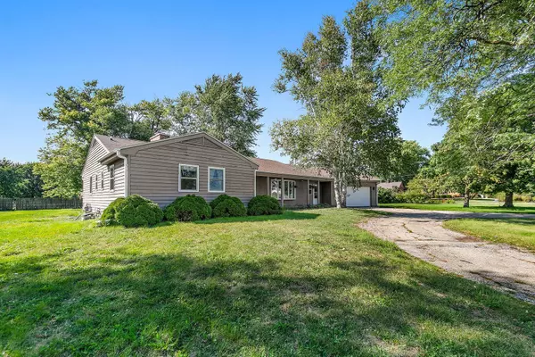 3011 S 4th ST, Dekalb, IL 60115