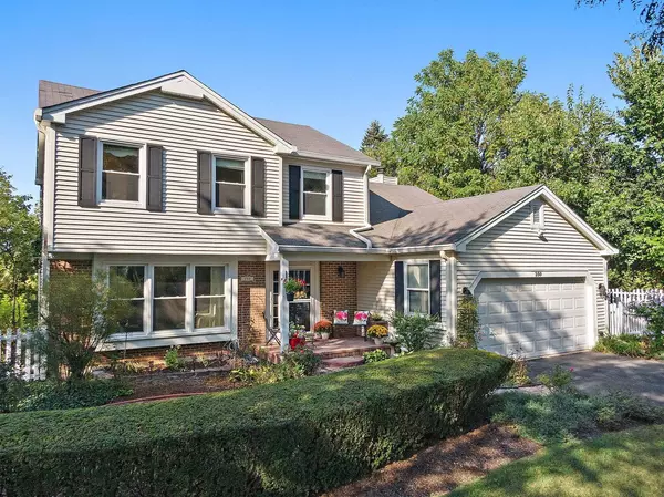 27W250 Birch ST, Winfield, IL 60190