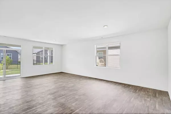 918 Plateau DR, Pingree Grove, IL 60140