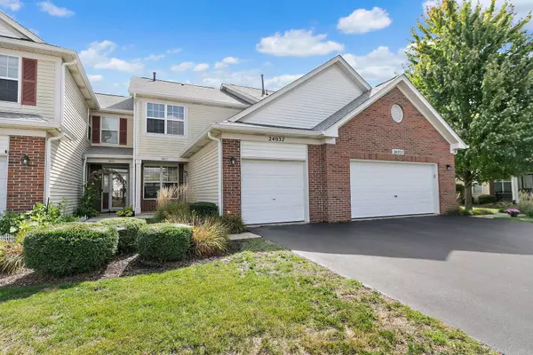 24037 W Pear Tree CIR, Plainfield, IL 60585