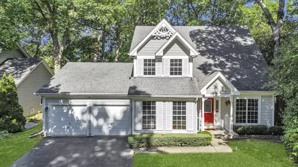 6 Dartmouth CT, Streamwood, IL 60107