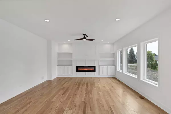 16540 Pear AVE, Orland Park, IL 60467