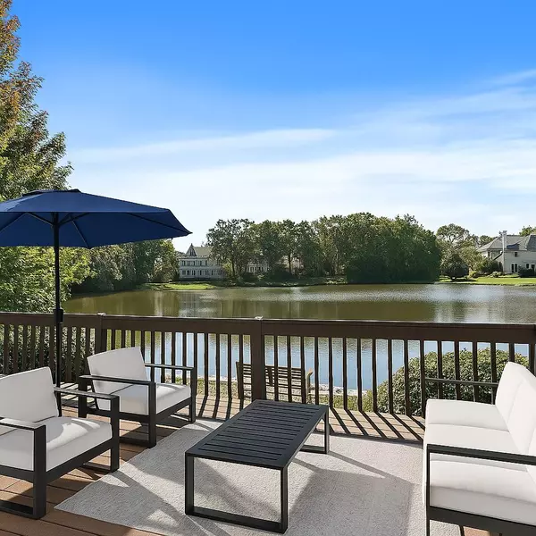 1548 Wood Creek TRL, Bartlett, IL 60103