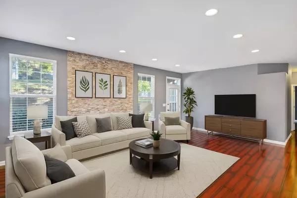 1949 Blackberry LN #1949, Hoffman Estates, IL 60169