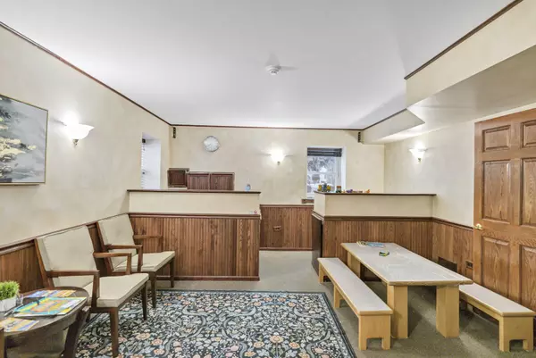 278 N State ST, Hampshire, IL 60140