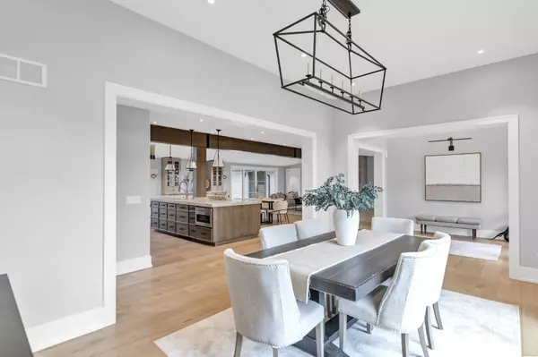 4N637 Pheasant Run DR, St. Charles, IL 60175