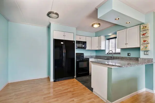 300 Circle AVE #5G, Forest Park, IL 60130