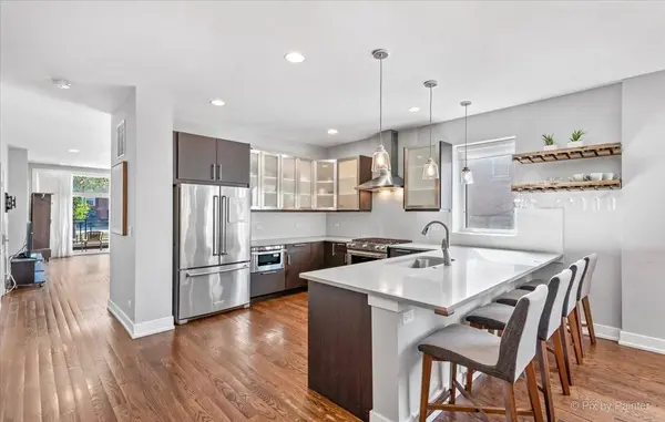 1732 N California AVE #1, Chicago, IL 60647