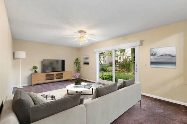 517 Sheffield RD, Naperville, IL 60565