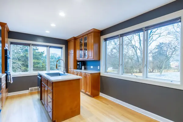 1S572 Rt 53 HWY, Glen Ellyn, IL 60137