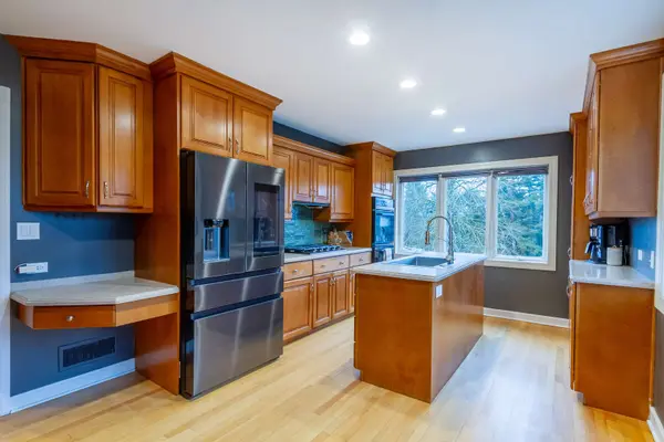 1S572 Rt 53 HWY, Glen Ellyn, IL 60137